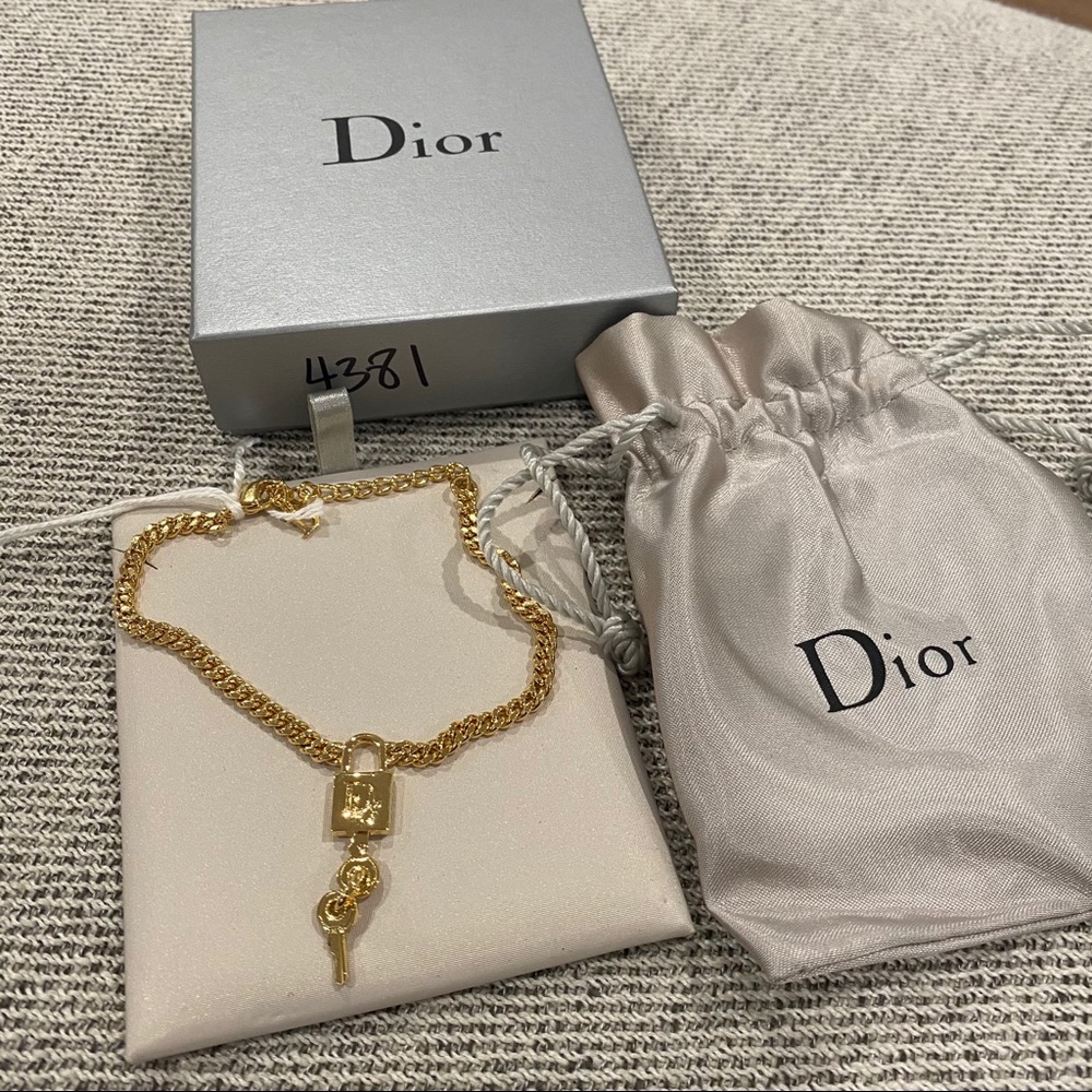 Dior Vintage - Gold Toned Lock and Key Bracelet